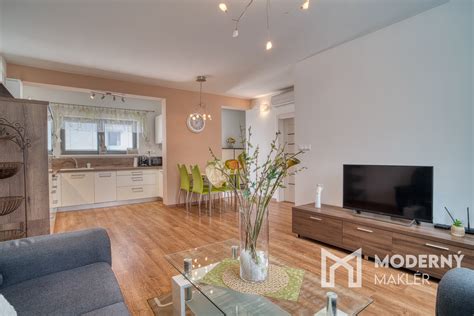 Moderný 2-izbový byt v centre Zvolena