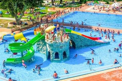 Termálne kúpalisko Štrand E. Tatárika v Nových Zámkoch