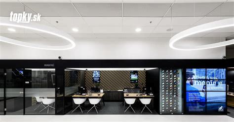 Ilustračná fotografia modernej pobočky banky