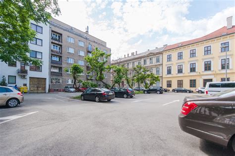 Ulica v historickom centre Bratislavy