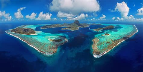 Bora Bora s tyrkysovou lagúnou