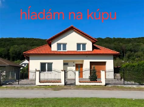 Ilustrácia rodiny zvažujúcej kúpu nehnuteľnosti