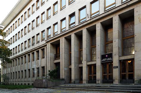 Budova Lekárskej fakulty Univerzity Komenského