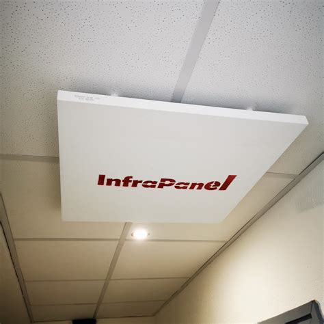 Infrapanel namontovaný na strope