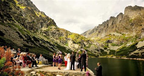Svadobný obrad s výhľadom na Tatry