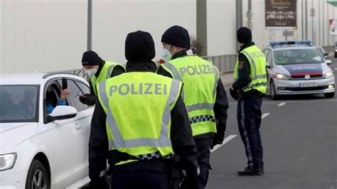 Ilustračná fotografia znázorňujúca policajné vyšetrovanie