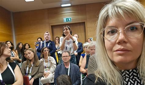 Lekári na konferencii