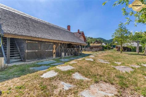 Krajina vidieka s rodinným domom