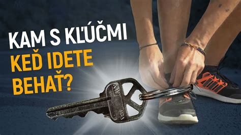 Pár s kľúčmi od bytu