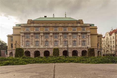 Budova univerzity