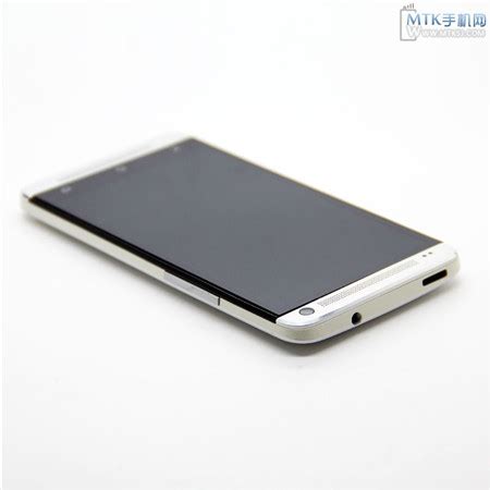 Ilustračná fotografia smartfónu HTC One