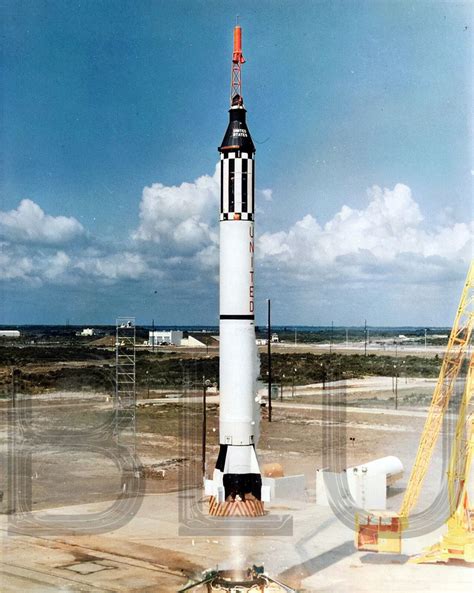 Alan Shepard pred štartom misie Mercury-Redstone 3
