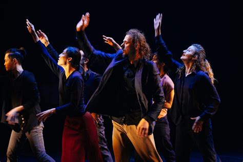 Tanečné predstavenie v divadle