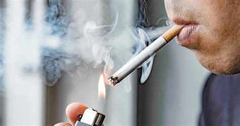 Infografika znázorňujúca hlavné zdravotné riziká fajčenia