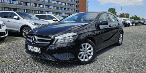 Ilustračná fotografia starého vraku auta