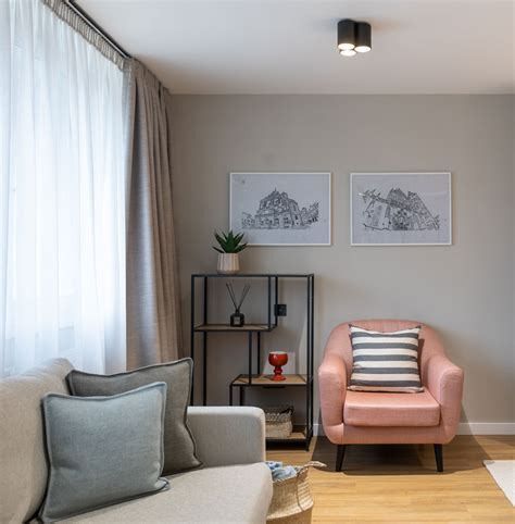 interiér v kombinácii ružovej a sivej