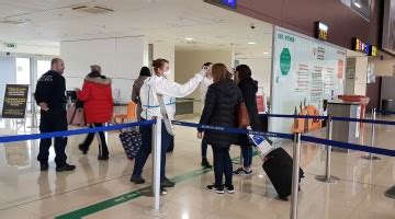 Digitálny check-in kiosk na letisku v Dubaji