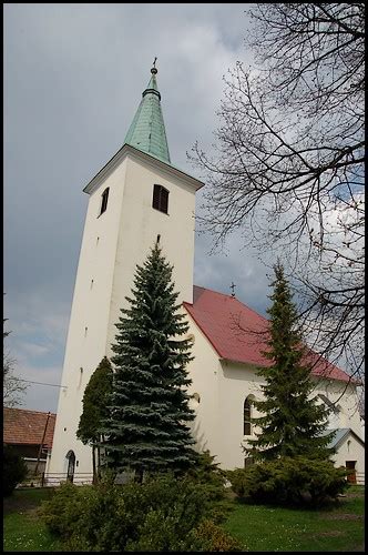 Stará fotografia alebo kresba kostola sv. Anny a Joachima v Dlhej Lúke