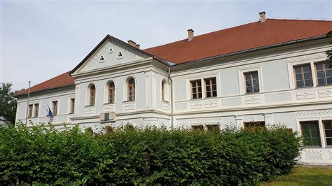 Budova bývalého slovenského katolíckeho patronátneho gymnázia