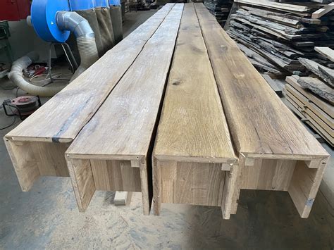 polyuretánové falošné trámy