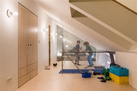 Diagram znázorňujúci výškové členenie podkrovného bytu