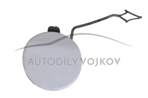 Detail ťažného oka na aute