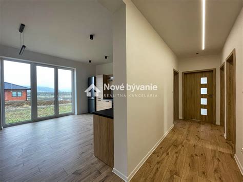Moderná novostavba rodinného domu