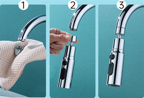 Detailné zobrazenie správne umiestnených madiel na bezbariérovej toalete