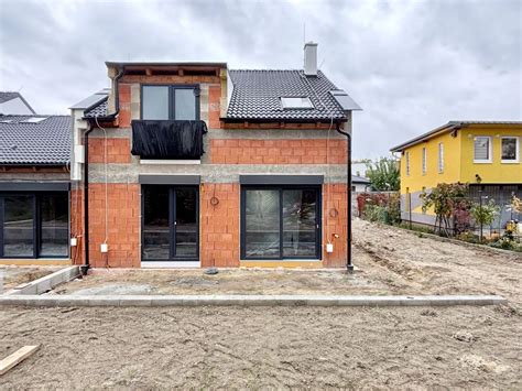 Moderný rodinný dom v zelenej lokalite