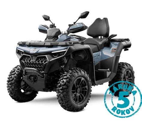 Štvorkolka CF MOTO v teréne