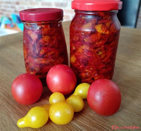 Sušená rajčata v oleji s bylinkami