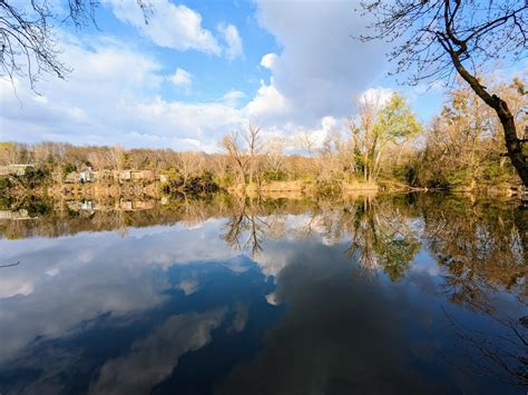 Foto parku a jazera Draždiak v Petržalke