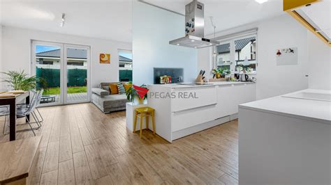 Moderný bytový dom v Rajke