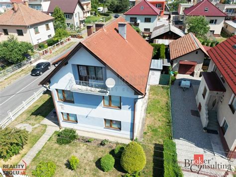 Moderný bytový dom s názvom Magnólia v Liptovskej Teplej