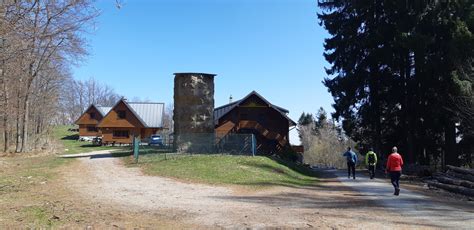 Panoramatický výhľad na pohorie Považský Inovec