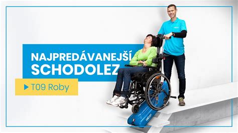 Ilustračná fotografia zamestnanca s invalidným vozíkom pracujúceho v kancelárii
