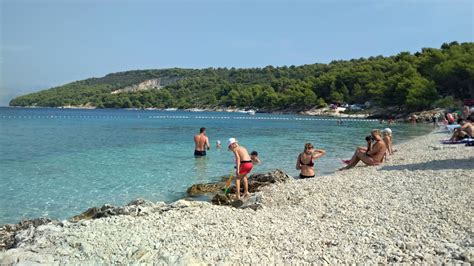 Pláž v okolí Trogiru