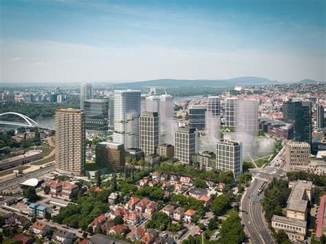 Moderná Bratislava s dominantou Mosta SNP