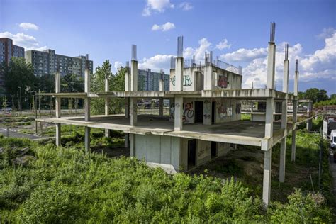 Skelet polyfunkčného objektu Domino v Bratislave