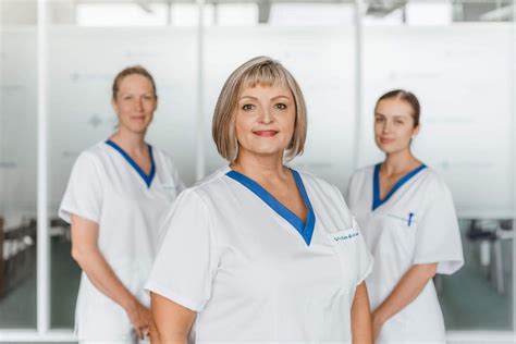 Infografika porovnávajúca kompetencie PZS a posudkového lekára ÚPSVaR