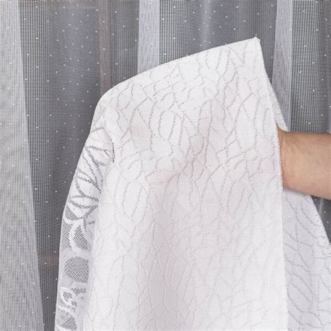 Detail žakárovej záclony s jemným vzorom