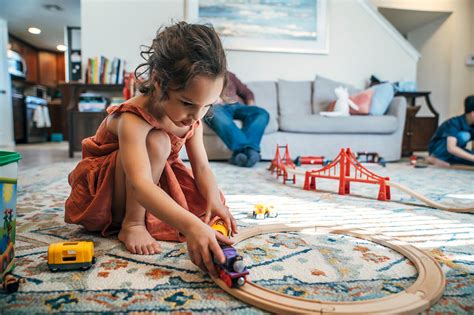 Dieťa hrajúce videohry