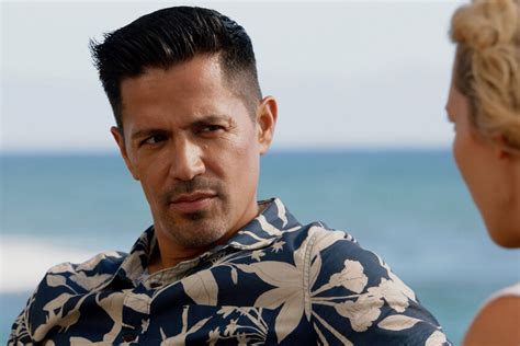 Jay Hernandez ako Thomas Magnum