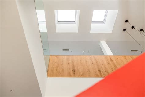 Ilustrácia interiéru s dostatkom prirodzeného svetla