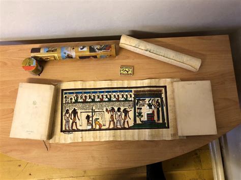 Ilustrácia starovekého egyptského zvitku papyrusu