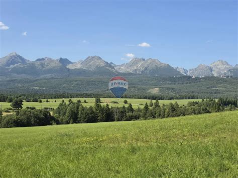 Vysoké Tatry s panoramatickým výhľadom na hory