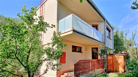 Typický panelový dom v Petržalke