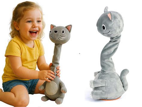 Mačiatko hrajúce sa s loptičkou