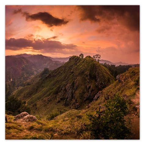 Horehronská krajina s horami a lesmi