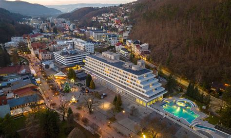 Ilustračná fotografia kúpeľného mesta Trenčianske Teplice